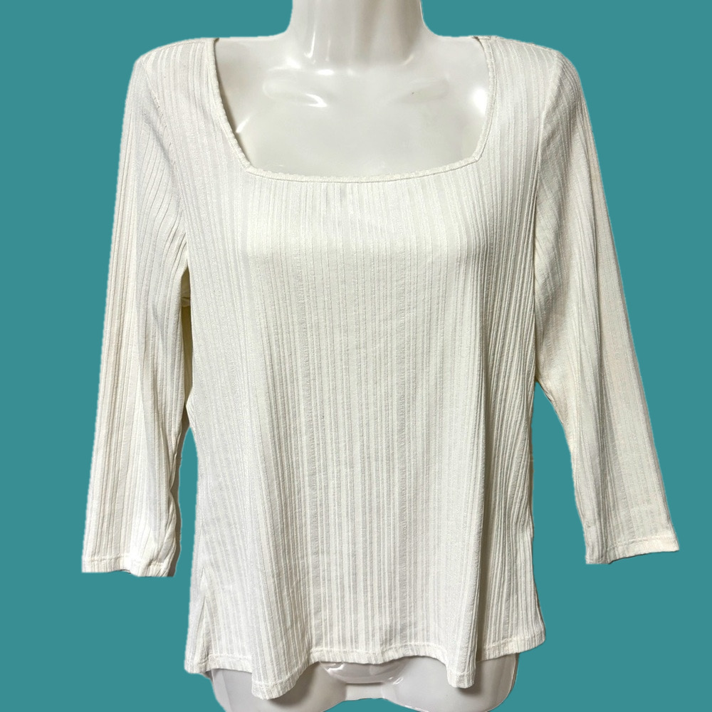 Ricki’s White Ribbed Square Neck 3/4 Sleeve Top size Medium
